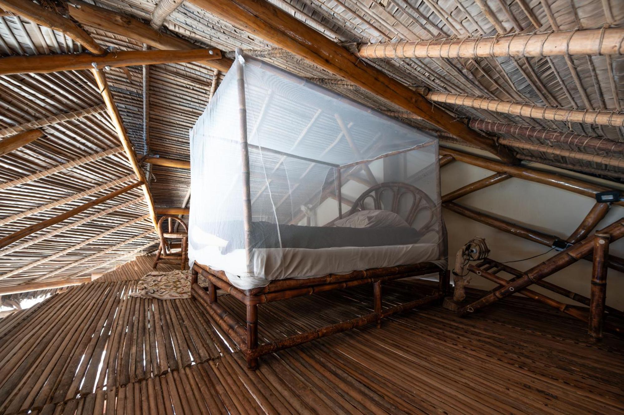 Shambala Madagascar: Beachfront Lodge And Adventures Ambolobozo Exterior foto