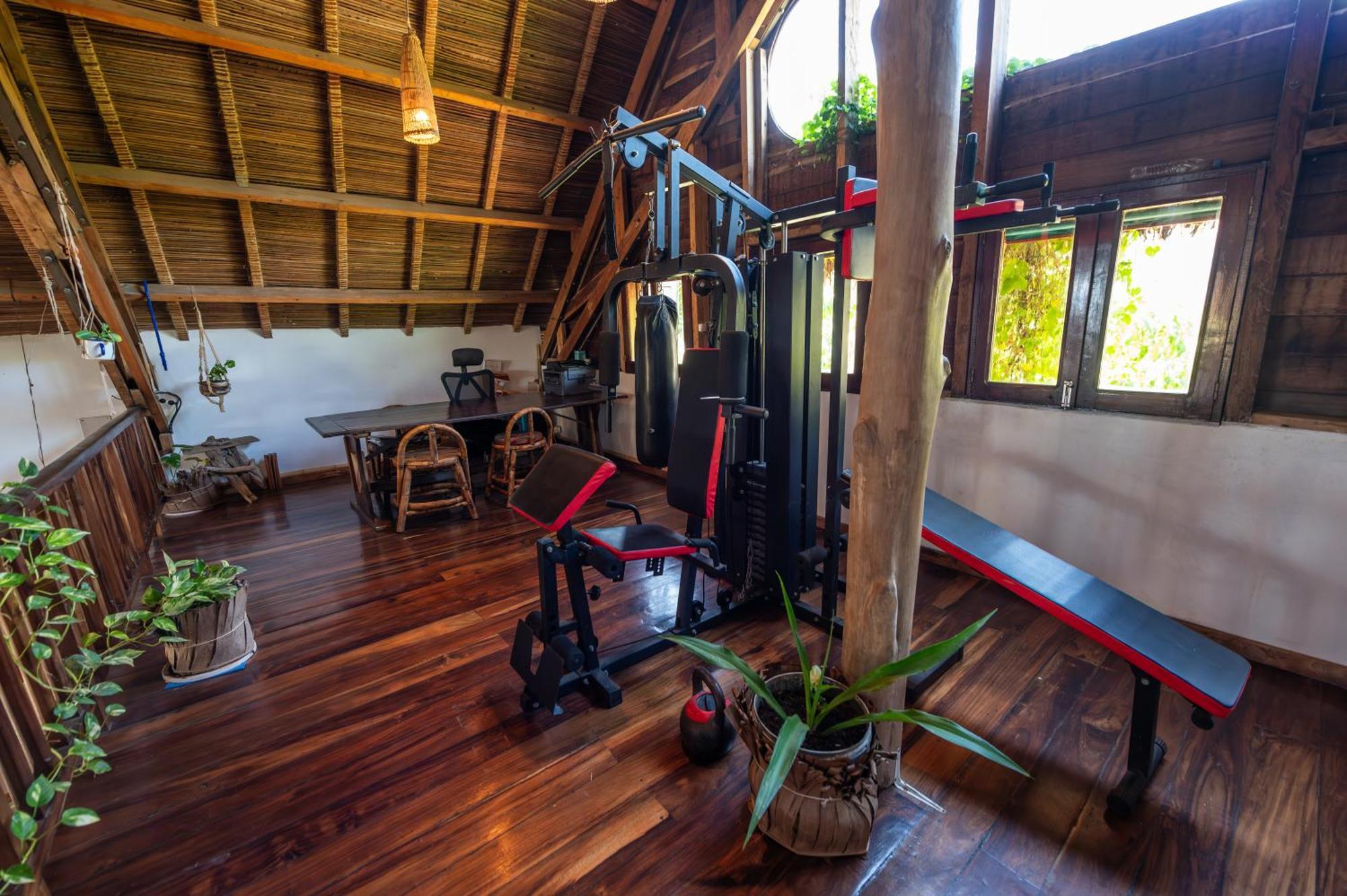 Shambala Madagascar: Beachfront Lodge And Adventures Ambolobozo Exterior foto
